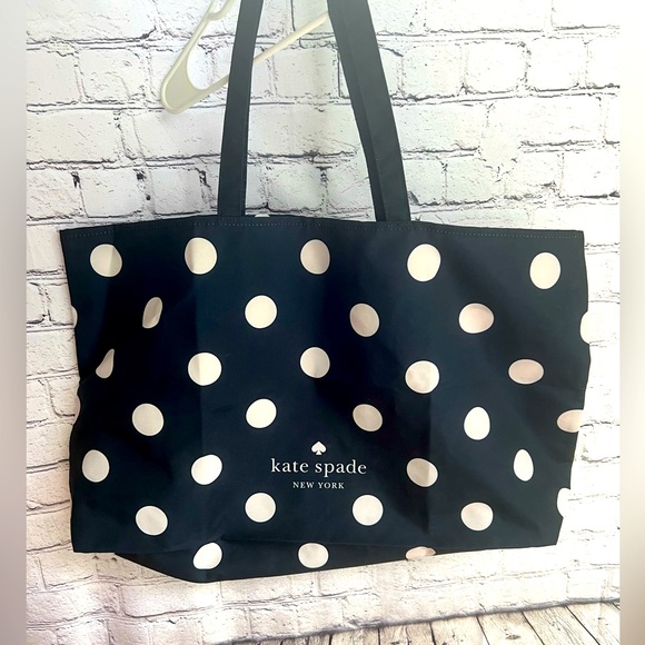 kate spade Handbags - Kate Spade Navy Blue White Polka Dot Open Lightweight Fabric Tote